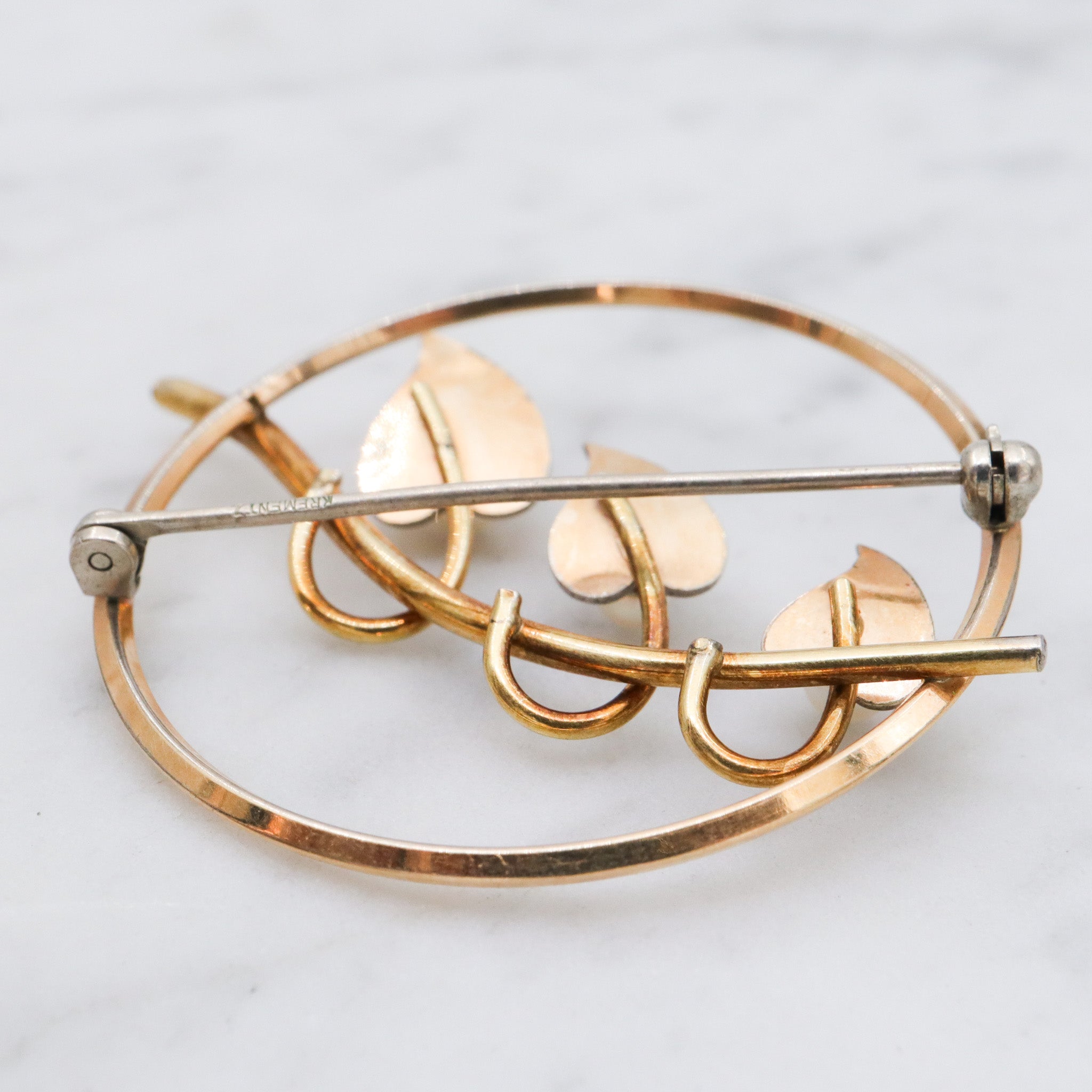 Retro Krementz gold plated circle brooch with ivy & pearls